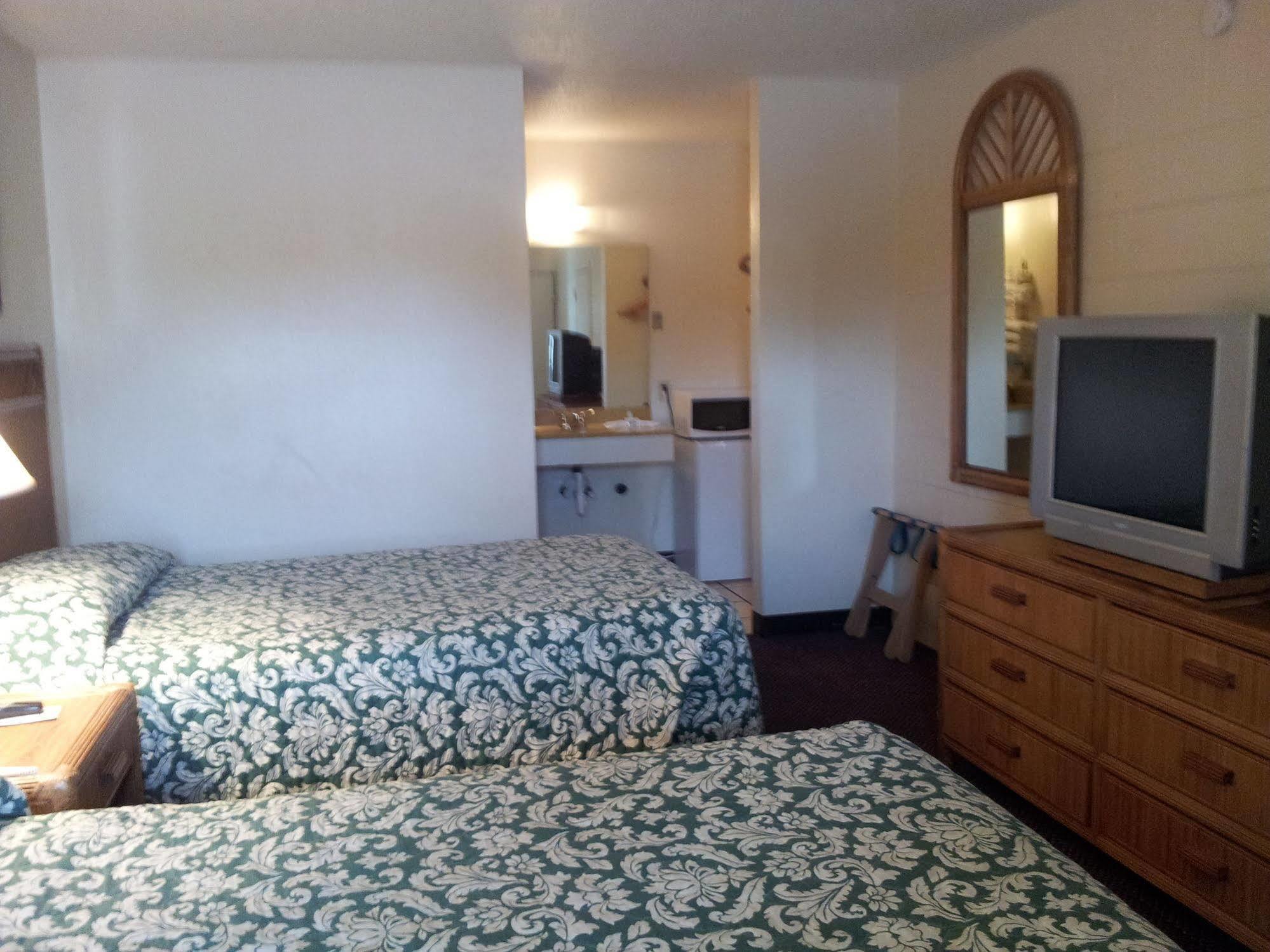 American Quality Lodge Panama City Bagian luar foto