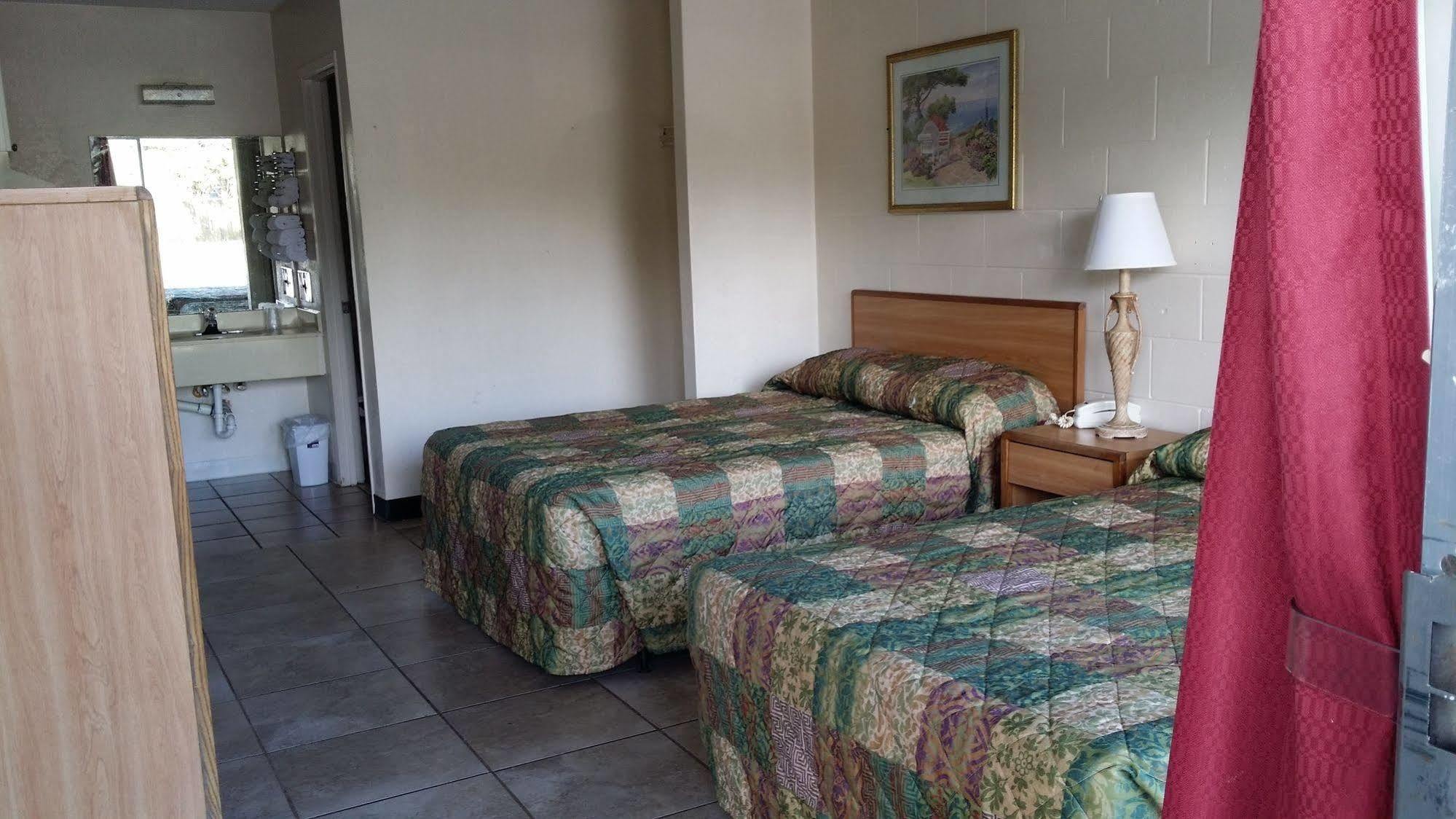 American Quality Lodge Panama City Bagian luar foto
